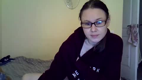 Snapshot of zyuhre chatting on 09-21-25, 11:12 Zyuhre online show from 09-21-25, 11:12