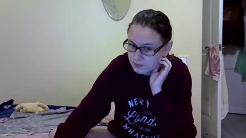 Snapshot of zyuhre chatting on 09-24-25, 01:47 Zyuhre online show from 09-24-25, 01:47