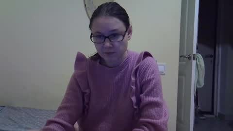 Snapshot of zyuhre chatting on 11-09-25, 12:09 Zyuhre online show from 11-09-25, 12:09