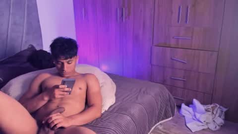 Snapshot of zyzz_1812 chatting on 09-12-25, 11:04 zyzz_1812 online show from 09-12-25, 11:04