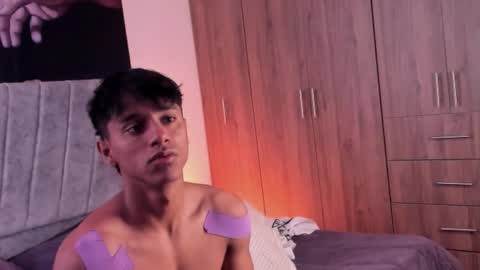 Snapshot of zyzz_1812 chatting on 10-13-25, 07:36 zyzz_1812 online show from 10-13-25, 07:36