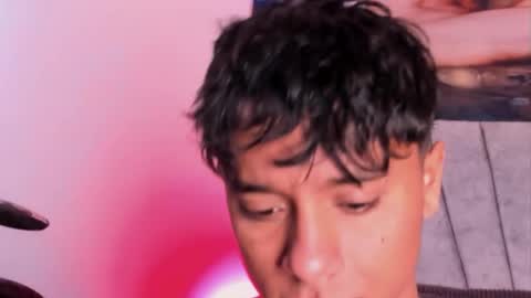 Snapshot of zyzz_1812 chatting on 10-25-25, 04:57 zyzz_1812 online show from 10-25-25, 04:57