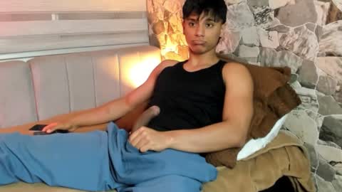 zyzz_1812 online show from 02-26-26, 05:39