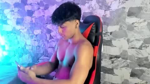 zyzz_1812 online show from 04-21-26, 04:41