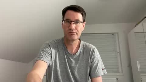 Snapshot of zzz123_cam chatting on 06-19-26, 03:05 zzz123_cam online show from 06-19-26, 03:05