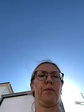 angelmommu online show from 10-04-25, 09:51