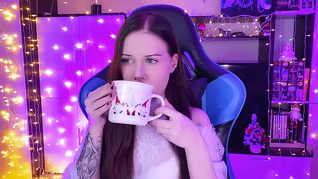 Snapshot of jasminevine chatting on 12-22-24, 05:53 jasminevine online show from 12-22-24, 05:53