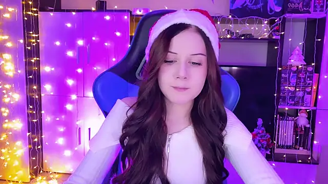 Snapshot of jasminevine chatting on 12-24-24, 11:00 jasminevine online show from 12-24-24, 11:00