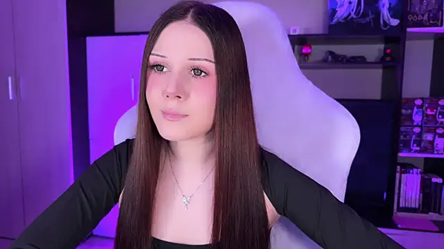 Snapshot of jasminevine chatting on 11-07-25, 05:51 jasminevine online show from 11-07-25, 05:51