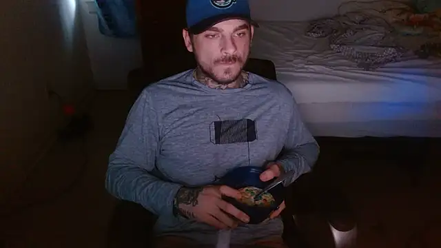 Snapshot of DADDY_KANE8--- chatting on 12-18-25, 03:29 DADDY KANE8--- online show from 12-18-25, 03:29