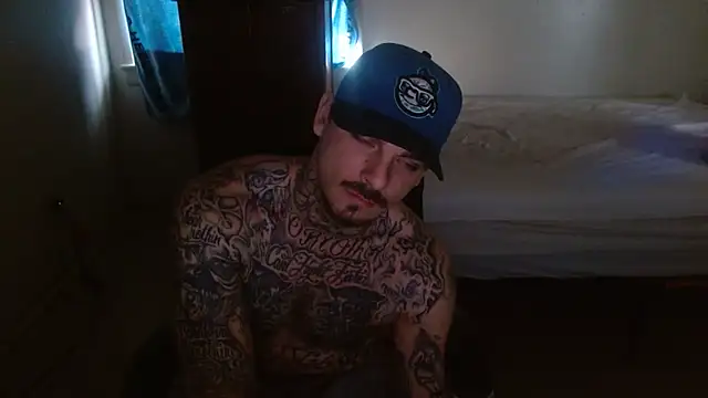 Snapshot of DADDY_KANE8--- chatting on 01-05-26, 08:23 DADDY KANE8--- online show from 01-05-26, 08:23