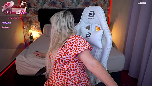 MissyMartinez online show from 01-12-26, 03:39