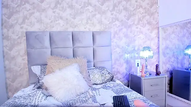 elizabeth coleman online show from 01-29-25, 01:48