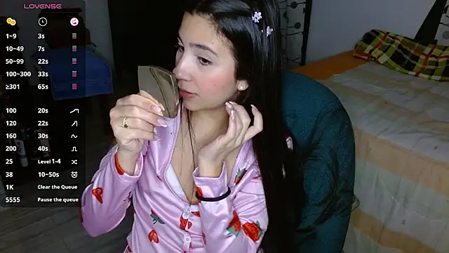 Snapshot of mia__lopez_ chatting on 12-16-24, 10:56 mia lopez online show from 12-16-24, 10:56