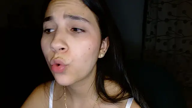 Snapshot of mia__lopez_ chatting on 01-03-25, 05:06 mia lopez online show from 01-03-25, 05:06