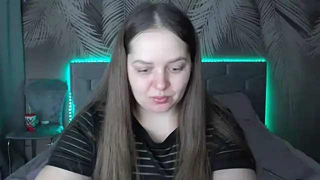 uliastar online show from 01-31-25, 06:57