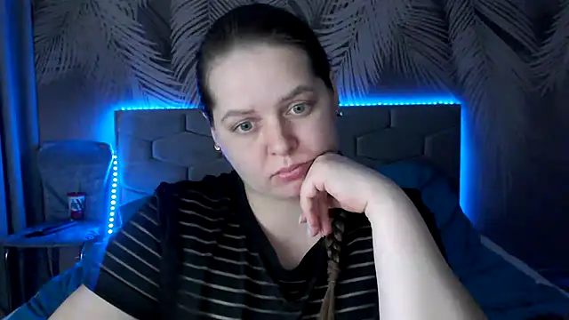 uliastar online show from 02-24-25, 09:21