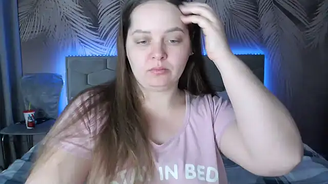 uliastar online show from 02-26-25, 05:09