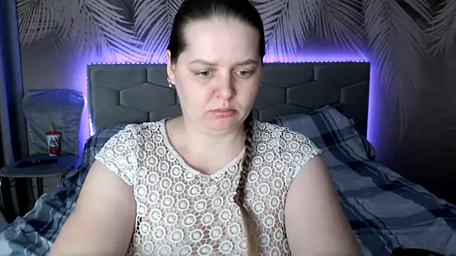 uliastar online show from 02-27-25, 10:26