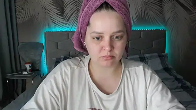 uliastar online show from 03-03-25, 03:53