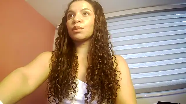 Snapshot of gatubelahot chatting on 05-15-26, 08:16 gatubelahot online show from 05-15-26, 08:16