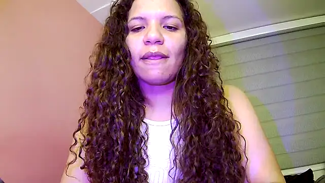Snapshot of gatubelahot chatting on 05-22-26, 01:35 gatubelahot online show from 05-22-26, 01:35