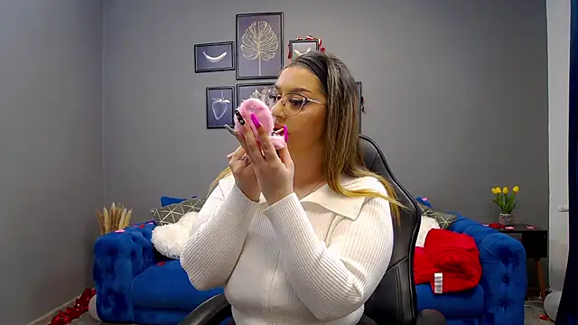 Katewalker  online show from 02-12-25, 06:09