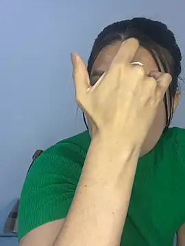 martina contreras online show from 12-28-24, 07:11