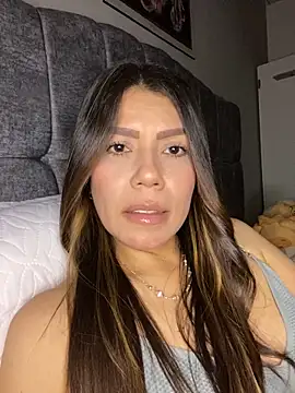 martina contreras online show from 02-24-26, 04:43