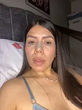 martina contreras online show from 04-10-26, 12:05