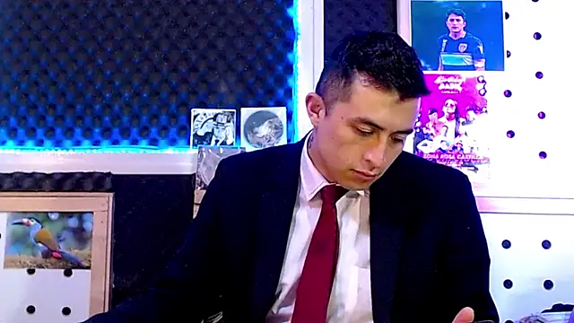 Snapshot of Darko0717 chatting on 02-23-25, 12:27 Darko0717 online show from 02-23-25, 12:27