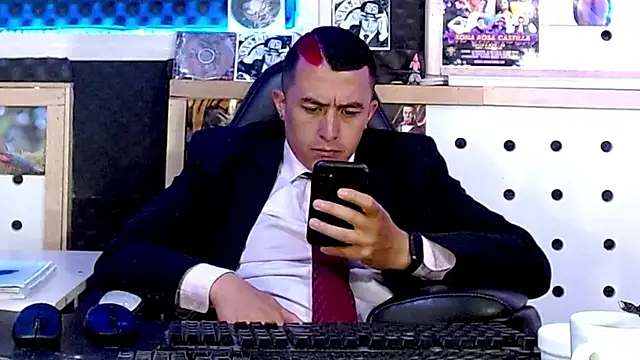 Snapshot of Darko0717 chatting on 03-19-25, 06:23 Darko0717 online show from 03-19-25, 06:23