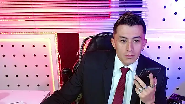 Snapshot of Darko0717 chatting on 11-28-25, 01:25 Darko0717 online show from 11-28-25, 01:25