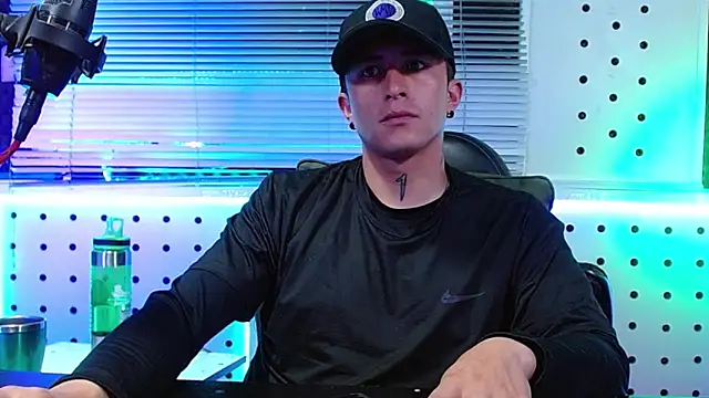 Darko0717 online show from 04-01-26, 03:40