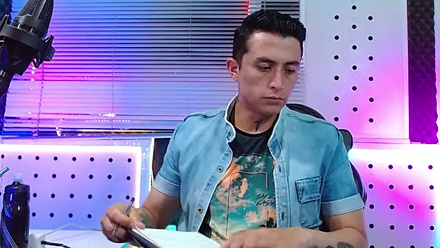 Darko0717 online show from 04-04-26, 04:26