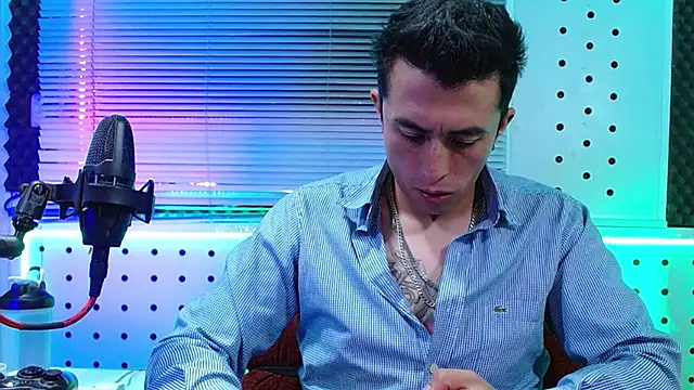 Darko0717 online show from 04-11-26, 01:37