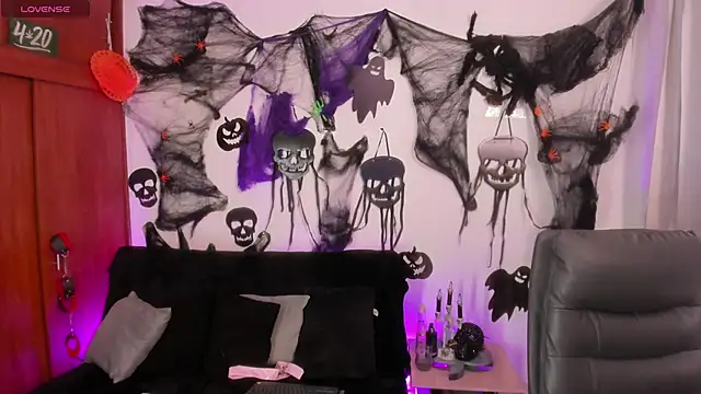 Cata green online show from 10-14-25, 08:09