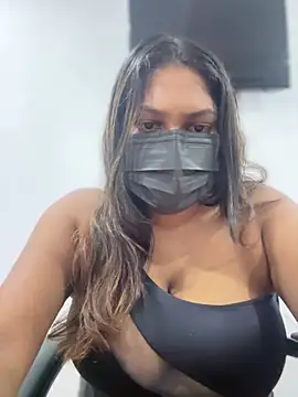 Snapshot of Black_Beauty997 chatting on 01-25-25, 05:19 Black Beauty997 online show from 01-25-25, 05:19