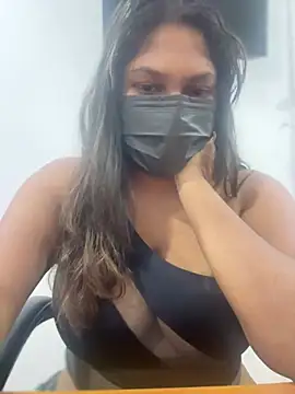 Snapshot of Black_Beauty997 chatting on 02-09-25, 04:50 Black Beauty997 online show from 02-09-25, 04:50