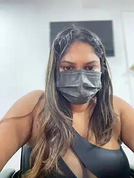 Snapshot of Black_Beauty997 chatting on 02-21-25, 06:15 Black Beauty997 online show from 02-21-25, 06:15