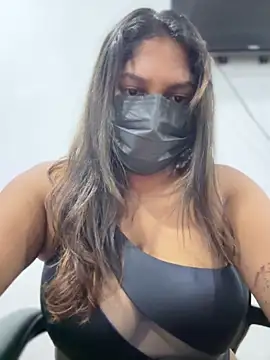 Snapshot of Black_Beauty997 chatting on 03-09-25, 04:22 Black Beauty997 online show from 03-09-25, 04:22