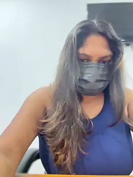 Snapshot of Black_Beauty997 chatting on 03-16-25, 04:34 Black Beauty997 online show from 03-16-25, 04:34