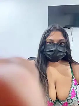 Snapshot of Black_Beauty997 chatting on 10-20-25, 06:30 Black Beauty997 online show from 10-20-25, 06:30