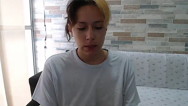 MommyMiaWs online show from 09-25-25, 01:04