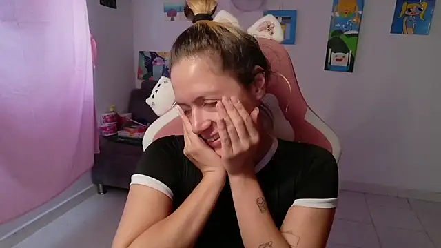 MommyMiaWs online show from 02-07-26, 04:43