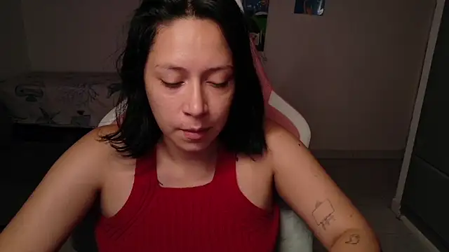 Snapshot of MommyMiaWs chatting on 06-05-26, 03:18 MommyMiaWs online show from 06-05-26, 03:18