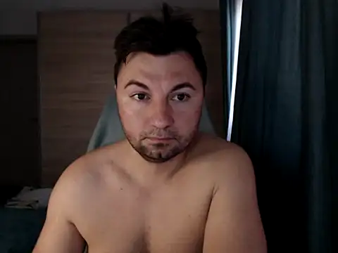Snapshot of HankMalone chatting on 05-04-26, 03:24 HankMalone online show from 05-04-26, 03:24