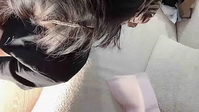 Serena-AU online show from 10-23-25, 02:38