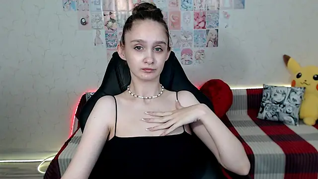 Snapshot of Jackie_Morgan chatting on 06-15-26, 12:13 Jackie Morgan online show from 06-15-26, 12:13