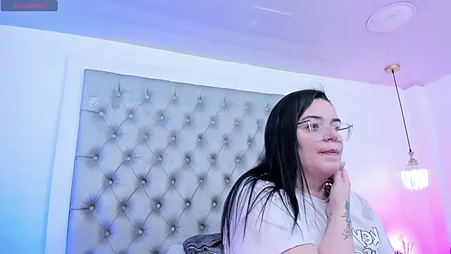 Snapshot of anette_cooper chatting on 06-30-26, 03:29 anette cooper online show from 06-30-26, 03:29